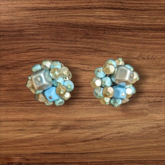 Vintage Clip-On Earrings W/ Blue & Cream Beads  Japan Retro Chic 1" - Picture 4 of 8